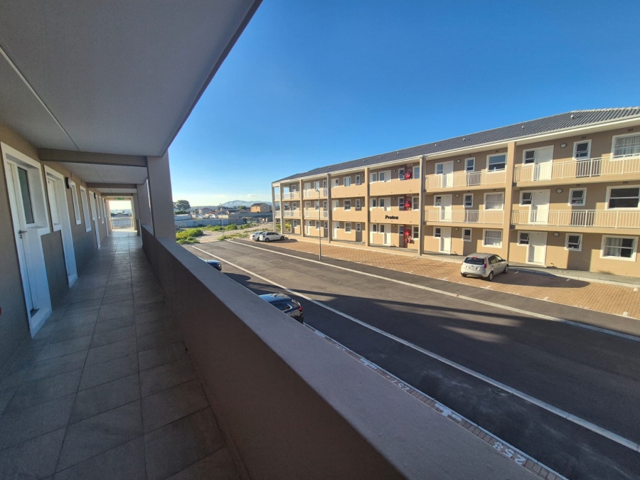 To Let 2 Bedroom Property for Rent in Stellendale Western Cape